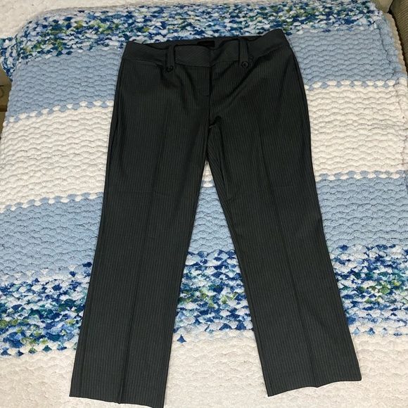 Rekucci Gray Pinstripe Trousers- Women’s 18 - Picture 2 of 10